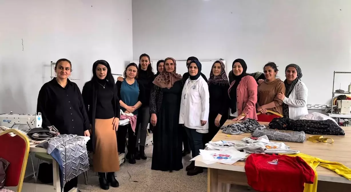 Yüksekova’da Kadınlar İçin Dikiş Kursları Ekonomik Güç Kazandırıyor