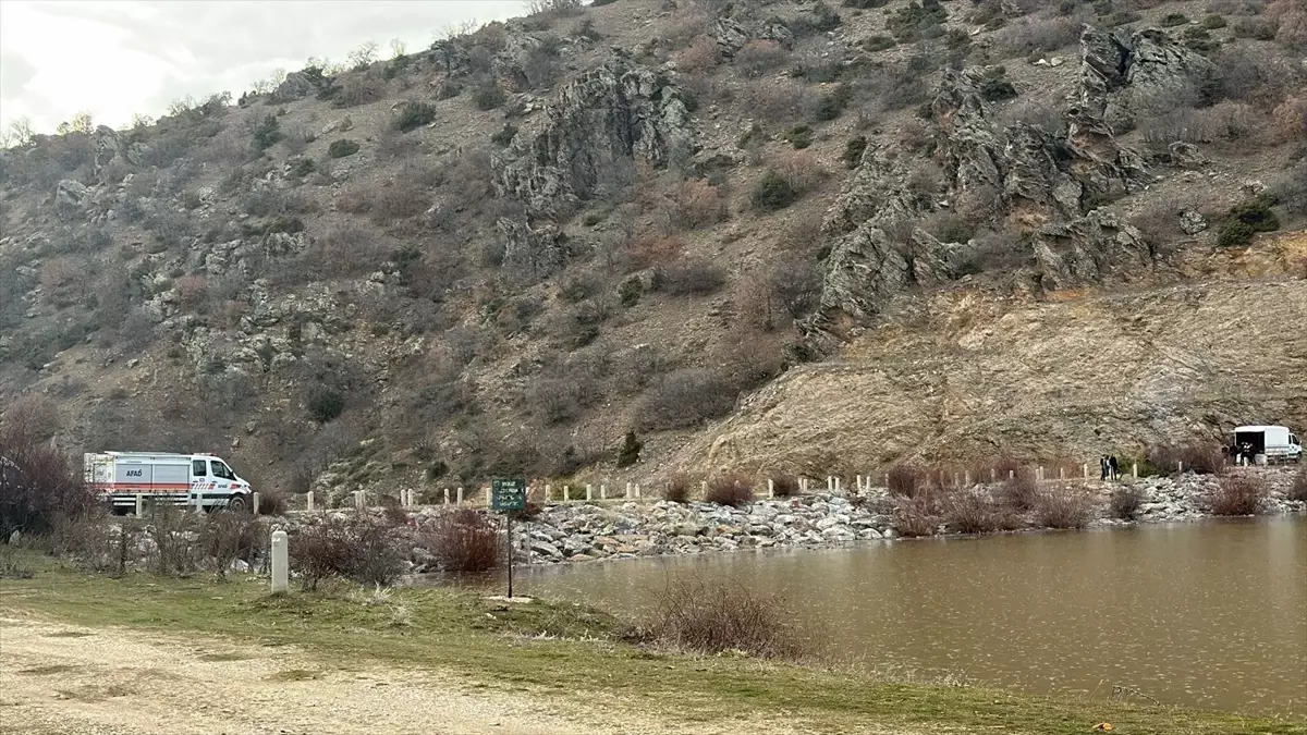 Afyonkarahisar baraj göletinde kazazedeyi gösteren fotoğraf