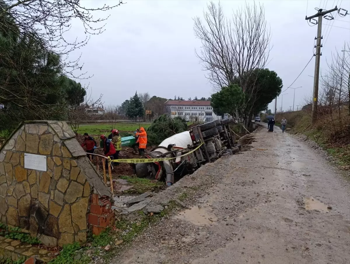 Balıkesir İvrindi’de Beton Mikseri Kazası: Bir İşçi Hayatını Kaybetti