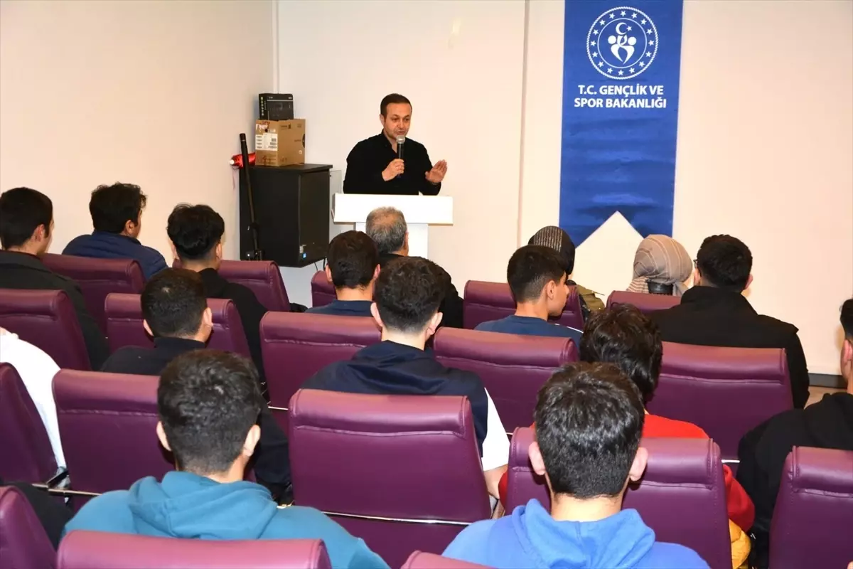 Battalgazi'de Lise Öğrencileri İçin Manevi Değerler Kampı Başladı