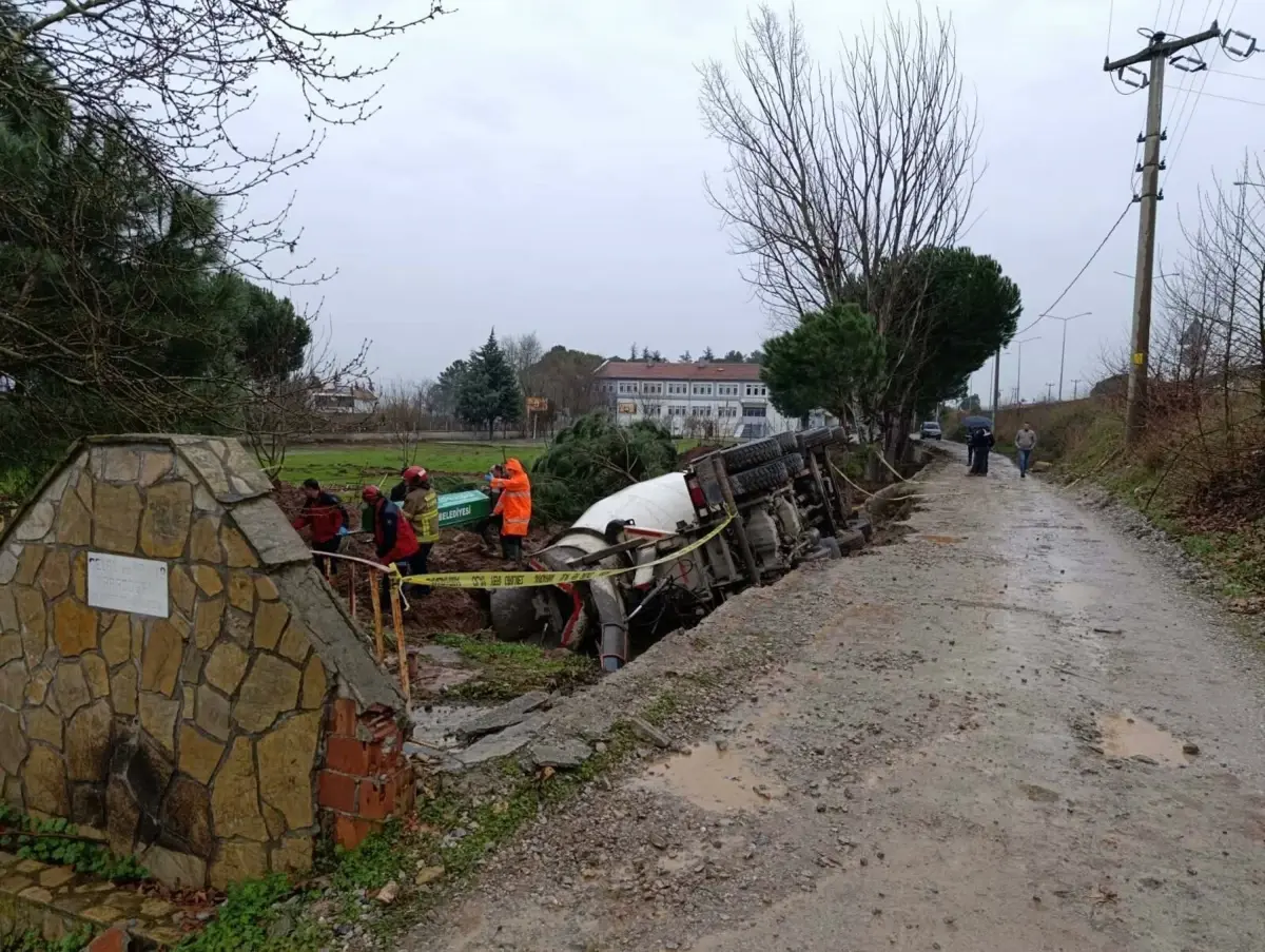 İvrindi'de Beton Mikseri Devrildi: İşçi Şehit Oldu