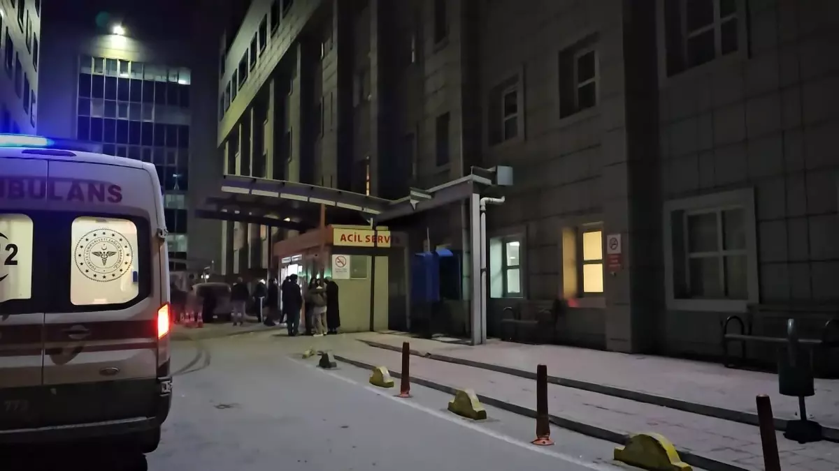 Bursa Yıldırım’da Motosiklet Çarpışması: Hamile Kadın da Yaralandı