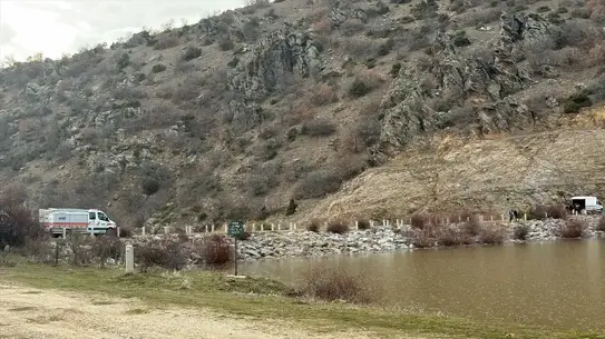 Afyonkarahisar’da 22 Yaşındaki Genç Baraj Göletinde Boğularak Hayatını Kaybetti