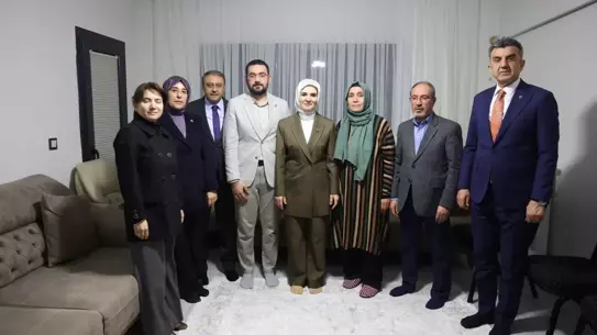 Bakan Göktaş aileye yeni ev sözü veriyor