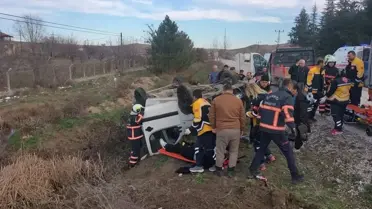 Çankırı’da Şarampole Dönüşen Hafif Ticari Araçta 4 Kişi Yaralandı