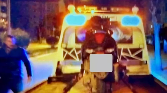 Polis memurları tarafından ele geçirilen motosiklet