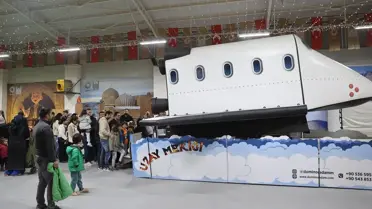 Ramazan Sokağı'nda vatandaşlar ve etkinlikler