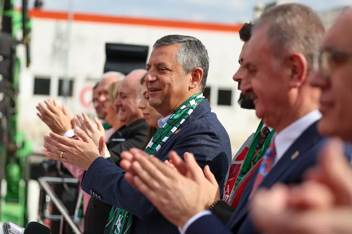 Özgür Özel, Kocaeli'de Su Sorununu Hükümete Düşündü: Çözüm İçin Ortak Çaba Gerekiyor