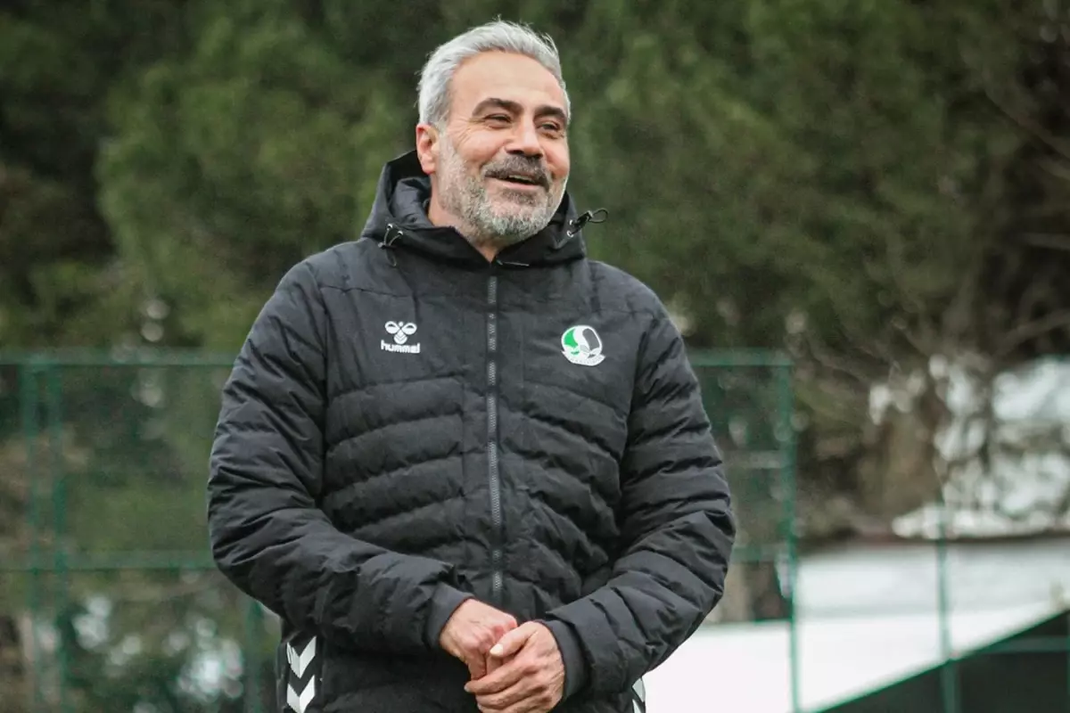 Mustafa Dalcı, Sakaryaspor ile Yeni Anlaşma İmzaladı