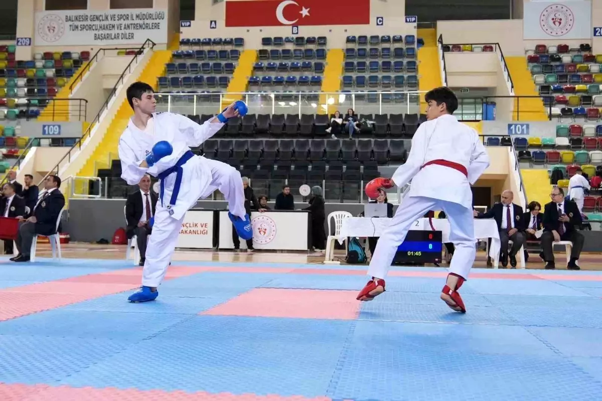 Balıkesir’de Gençler Karate A‑B Grup Birinciliği Coşkuyla Açıldı