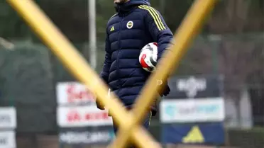 Fenerbahçe futbolcuları antrenmanda