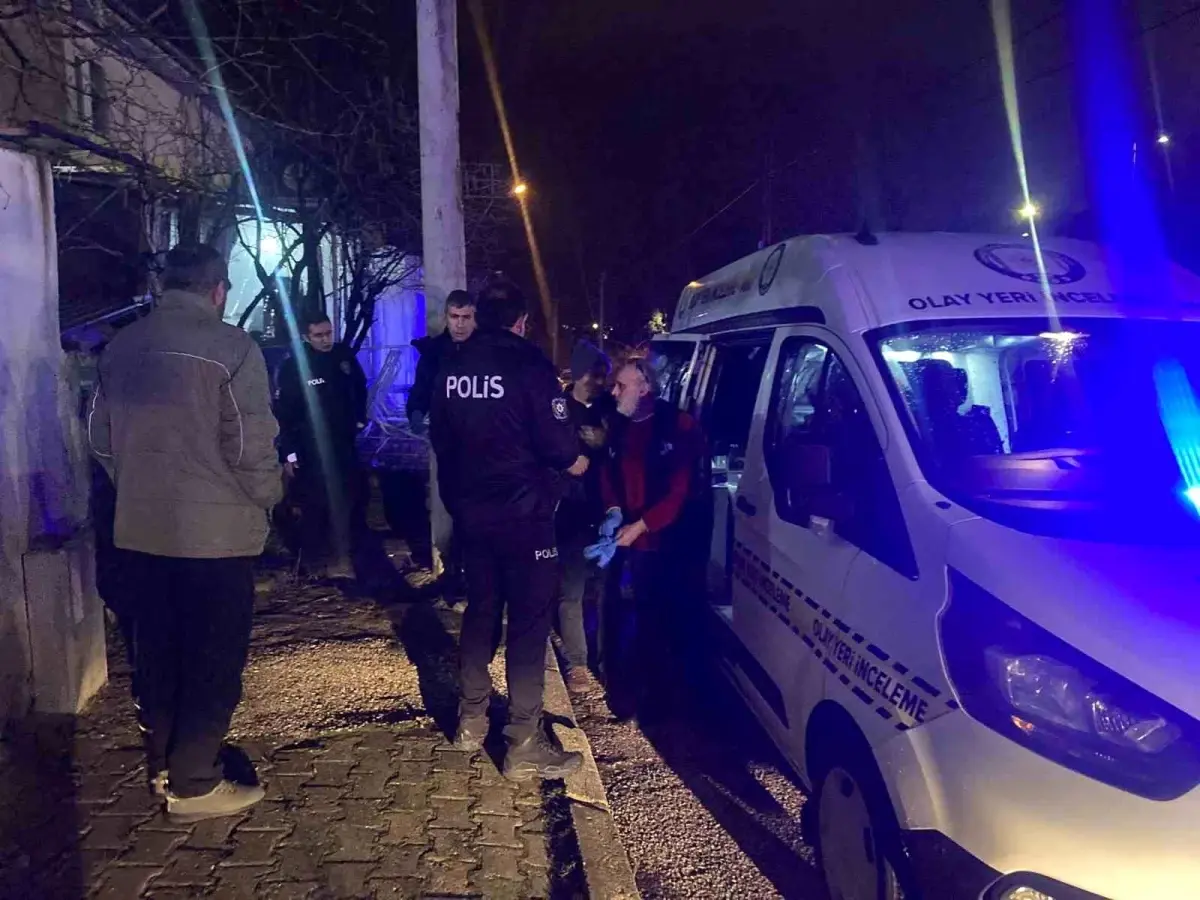 Isparta’da yalnız yaşayan 78 yaşındaki adamın evine giren polis ekipleri