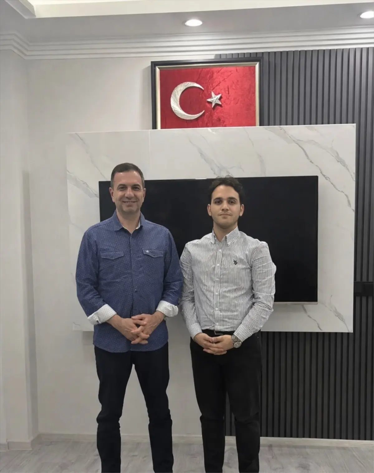 Suluova Kaymakamı Şafak Gürçam ve Eşi, Yerel Aileyle İftar Sofrasını Paylaştı