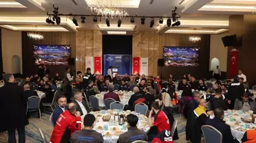 AFAD ekipleri ve STK temsilcileri bir arada