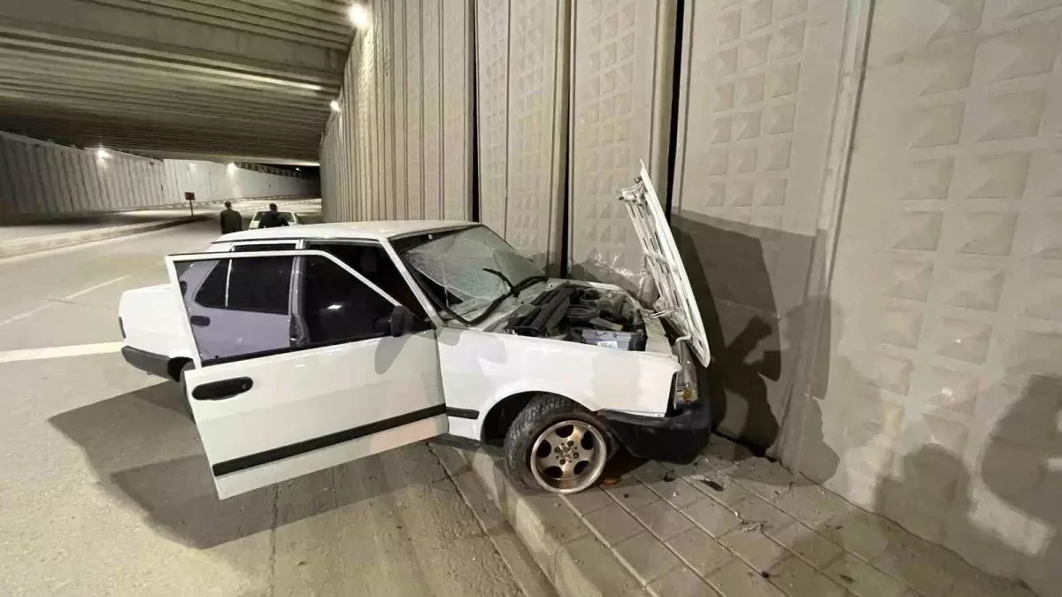 Karaman’da Kontrol Dışı Sürüş Sonucu Alt Geçitte Çarpma Olayı