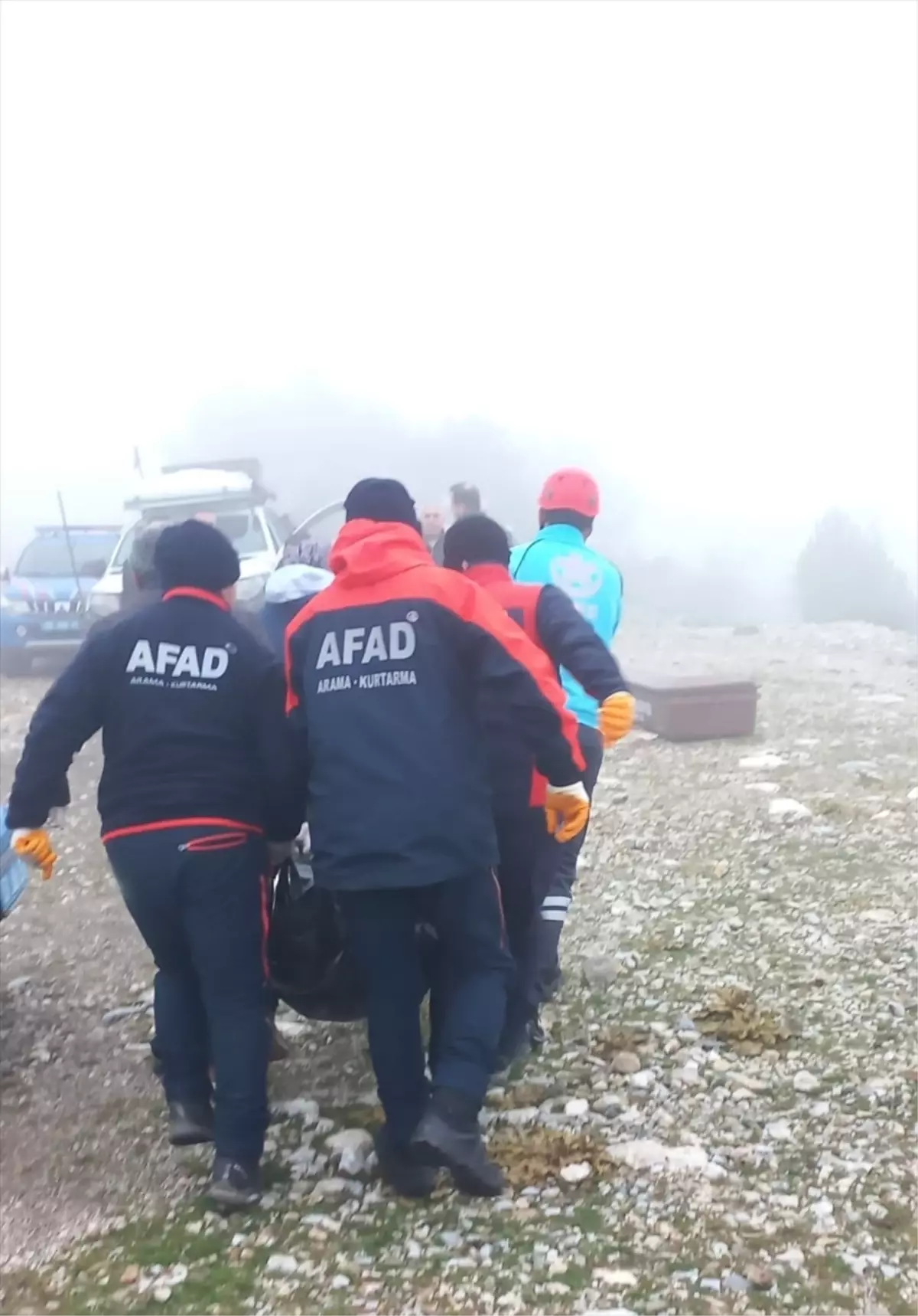 Kuşadası'nda Uçurumda Bulunan 46 Yaşındaki Erkek Vücudu Şok Ettirdi