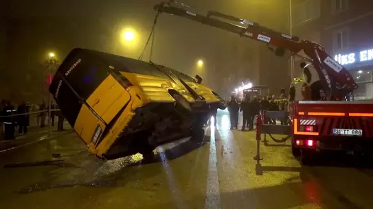 Kaza sonrası yol temizliği