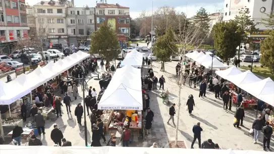 Melikgazi Antika Pazarı: Nostalji Dolu Bir Hafta Sonu