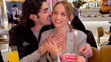 Nilperi Şahinkaya’nın Doğum Günü Pastasında Sürpriz Mesaj: “Ye Beni Aşkım”