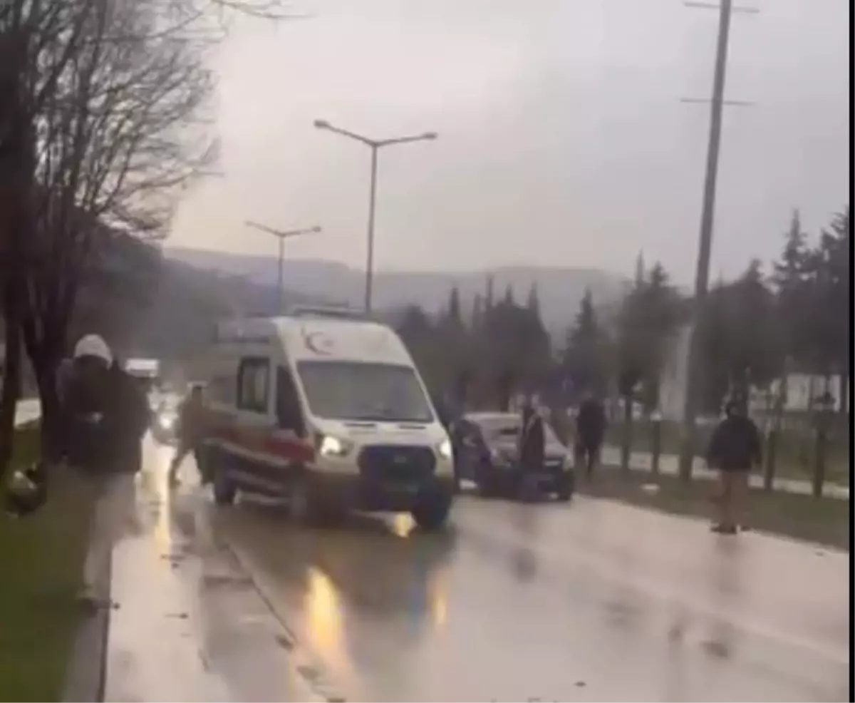 Amasya’da Elektrikli Bisikletli Yaşlı Adamı Çarpan Araç Sürücüsü Ağır Yaralı