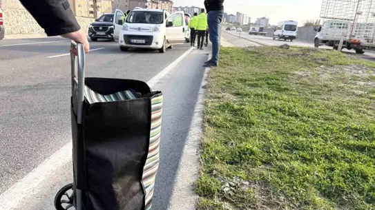 Kapaklı’da Kadın Yaya Trafik Kazası: Otomobil Çarptı, Yaralı Hastaneye Kaldırıldı