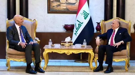 Tom Barrack, Irak Dışişleri Bakanı ile Güvenlik ve Hükümet Politikalarını Görüştü