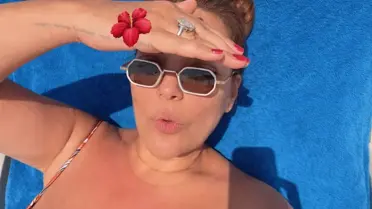 Demet Akalın'ın Dubai Tatilinde Parlayan Dev Tektaşı ve Lüks Anları