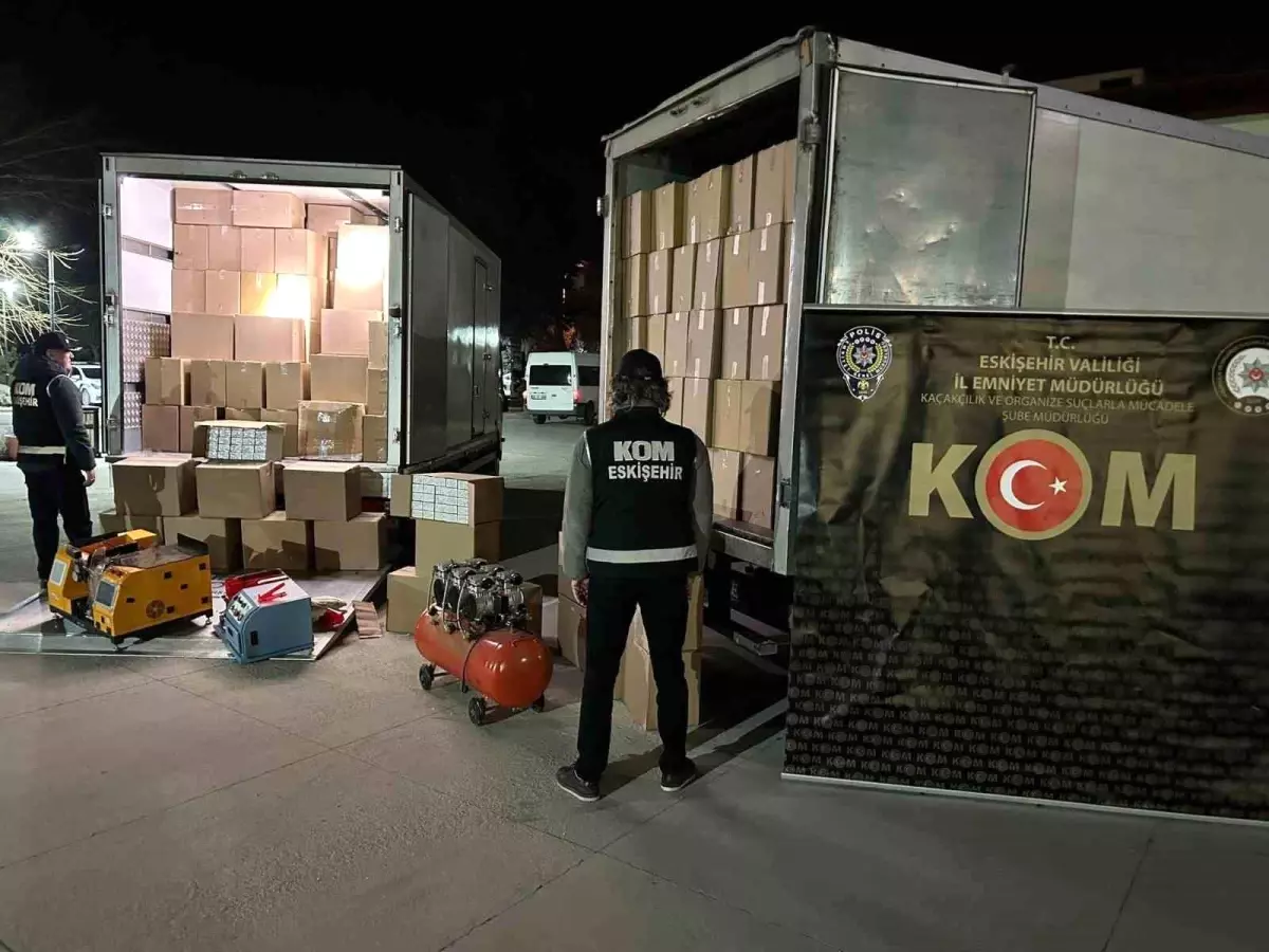 Eskişehir'de Büyük Kaçak Tütün Operasyonu: 5,8 Milyon Makaron ve 205 Kg Tütün Ele Geçirildi