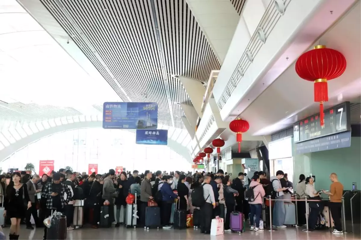 Çin’in Bahar Bayramı Yolcu Rekoru: 5,08 Milyar Seyahat 20 Gün İçinde