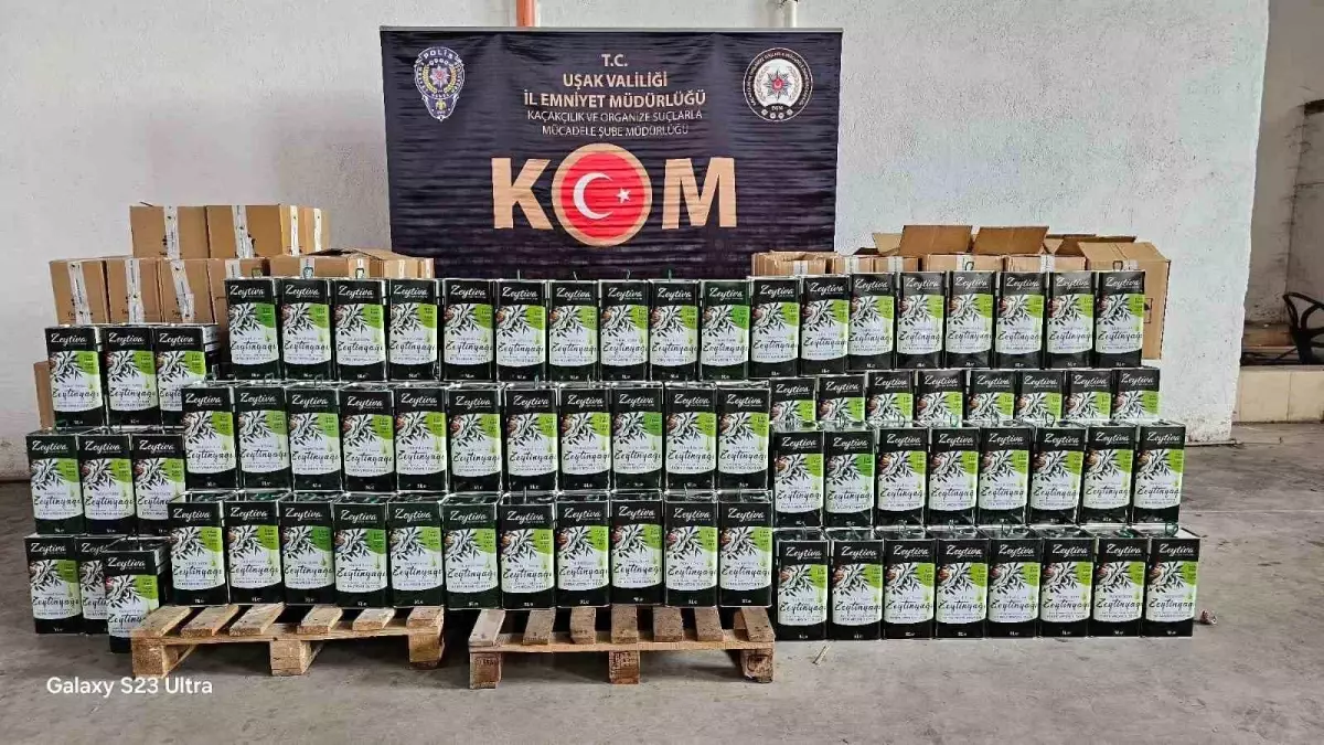 Uşak'ta Kaçak Zeytinyağı Operasyonu: 382 Teneke Ele Geçirildi