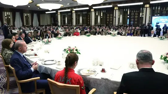 Erdoğan, Güvenlik Kuvvetleri ve Gazi Meclisi'ni Övgüyle Anarak İftar Konuşması Yaptı