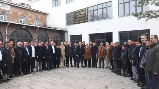 Tutak’ta İki Köy Arasındaki Eski Çatışma Barış Çemberiyle Sonuçlandı