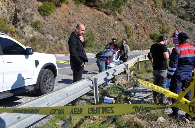 Şarampolde bulunan cesedin yakın çekimi