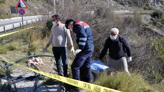 Gazipaşa’da Bahçe Sulayan Çiftçileri Şok Eden Vahşi Olay: Şarampolde Kadın Cesedi Bulundu