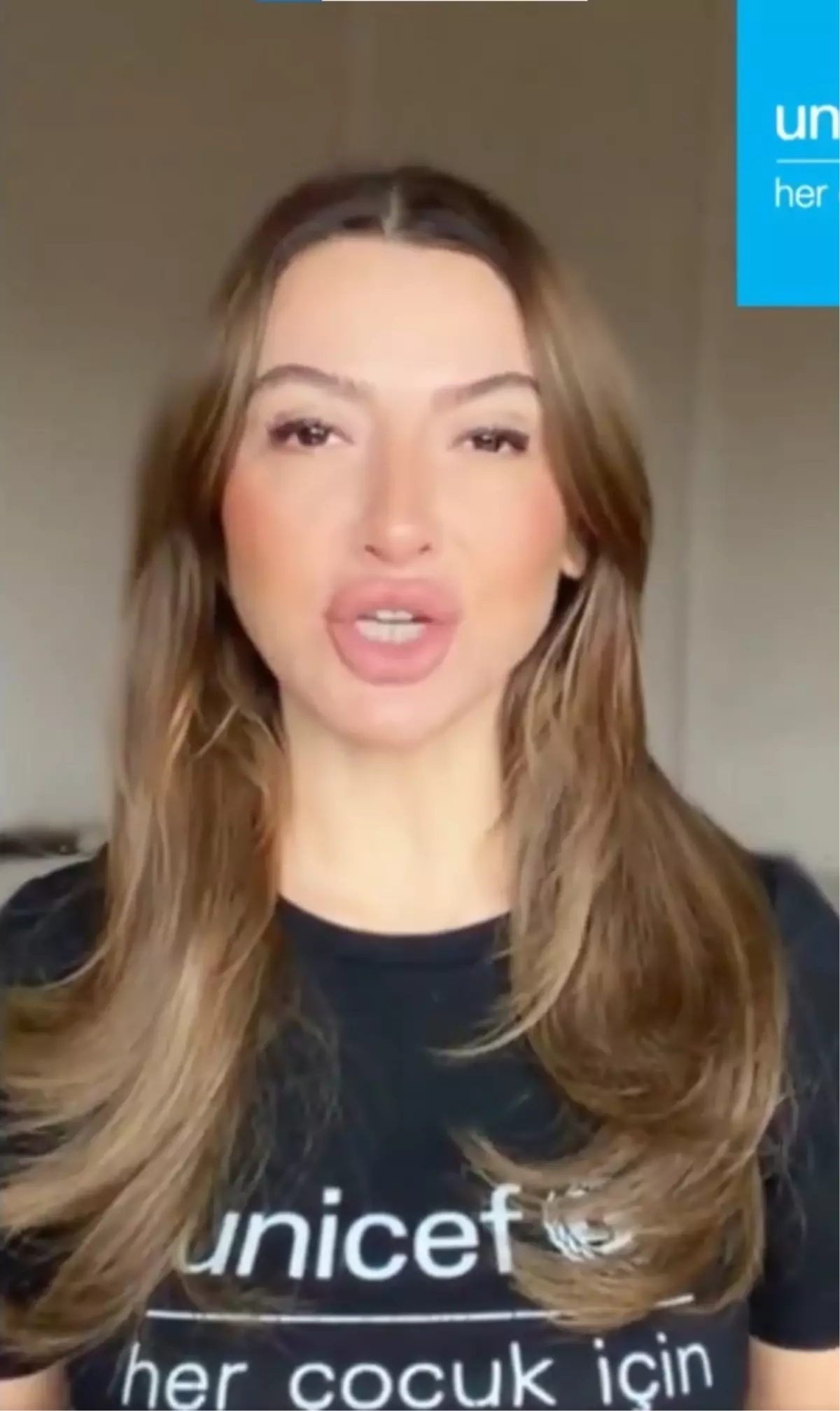 Hadise'nin Ramadan Video Projesi Tepki Çattı: Ünlü Şarkıcıya Eleştiriler Büyüyor