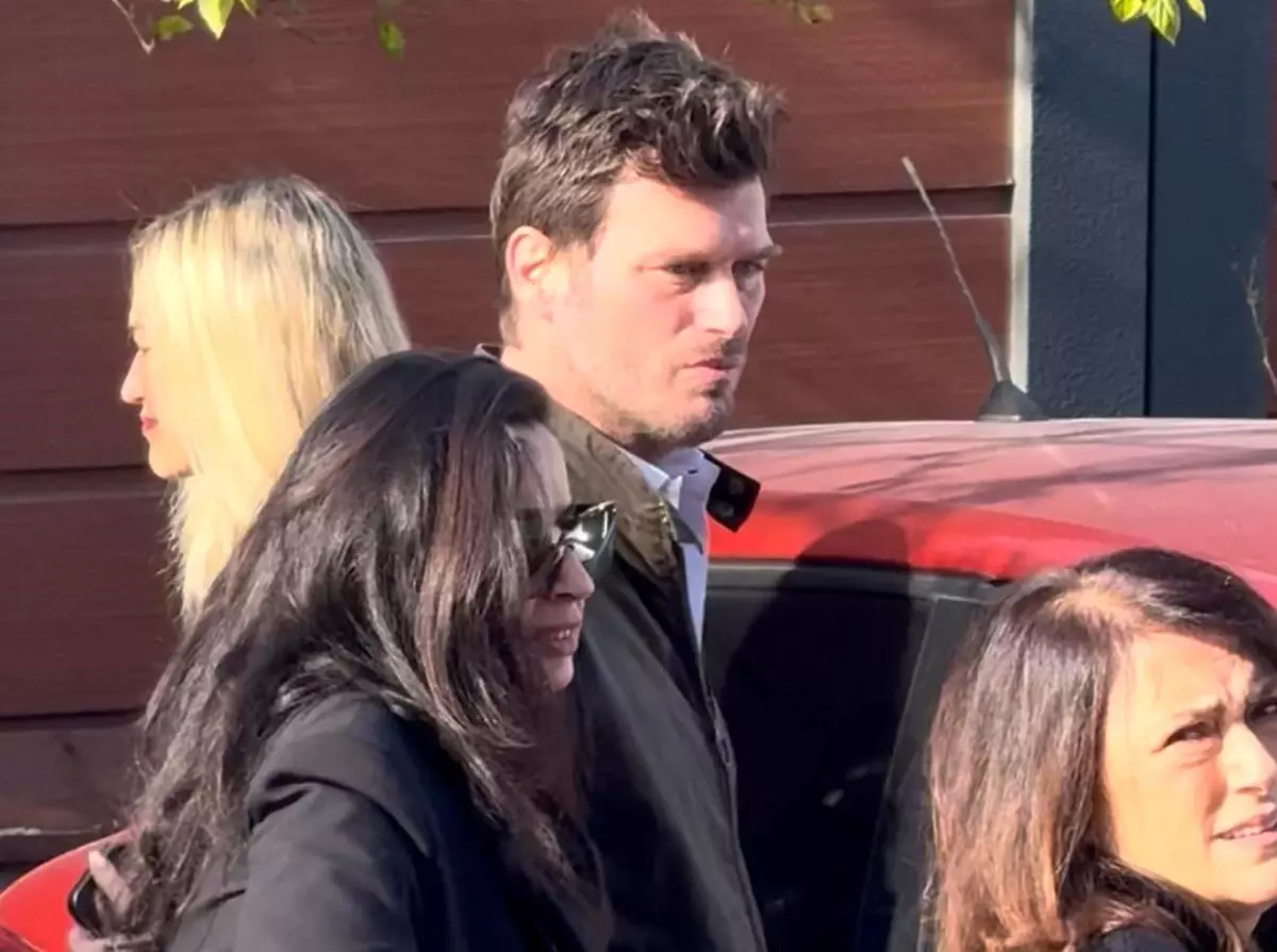 Kıvanç Tatlıtuğ mahkeme kapak fotoğrafı