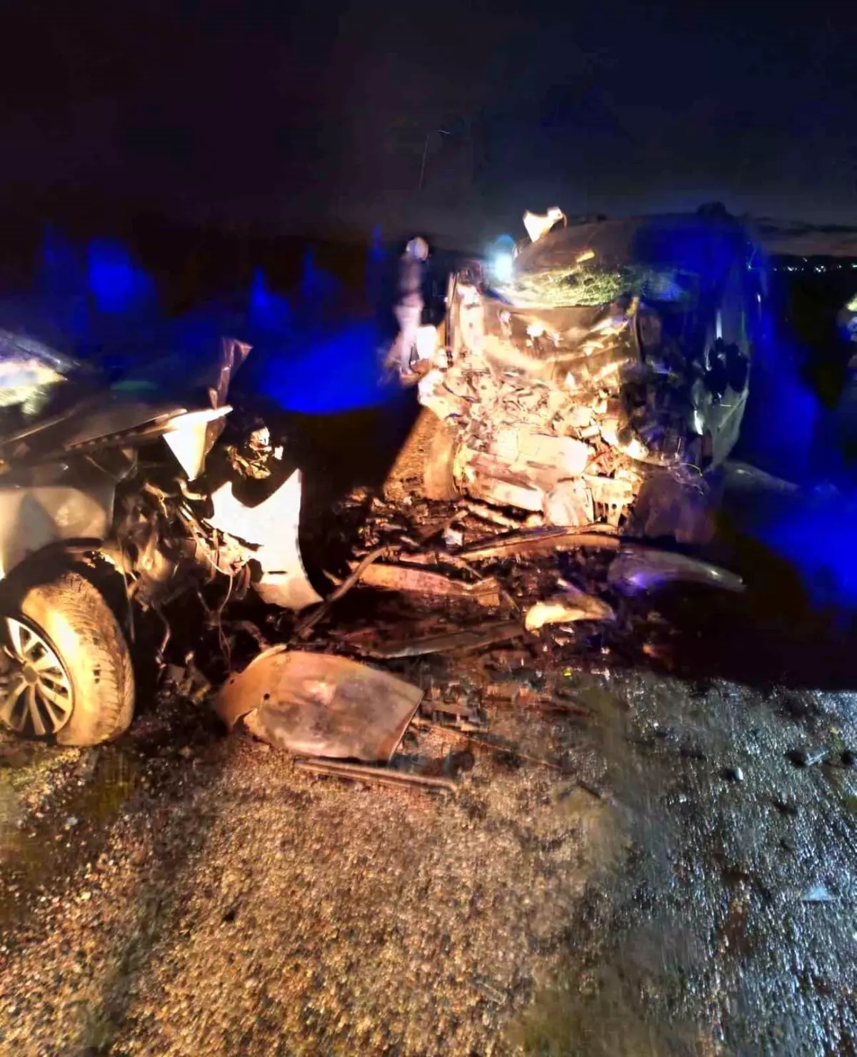 Diyarbakır Çınar’da iki otomobil çarpıştı: 3 ölü, 3 yaralı