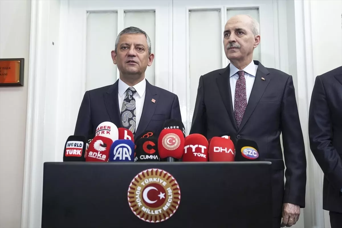 TBMM Başkanı Kurtulmuş, CHP Genel Başkanı Özel'i Ziyaretinde Görüştürdü