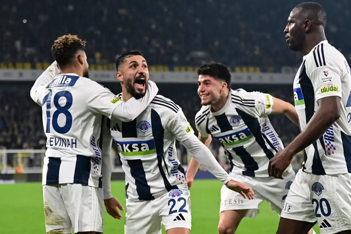 Jim Allevinah'ın İlk Isabetli Şutu Fenerbahçeyi Şaşırttı