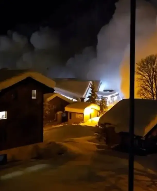 Çığın köy üzerine çöküş anı