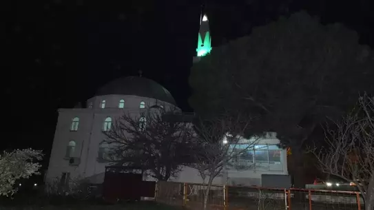 Balıkesir Burhaniye’de 3 Dakika Erken Okunan Akşam Ezanı Vatandaşları Şaşırttı