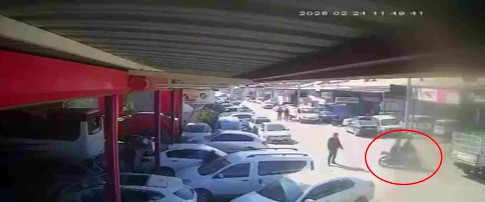 Kırıkhan'da İki Motosiklet Çarpıştı: Sürücüler Yaralandı