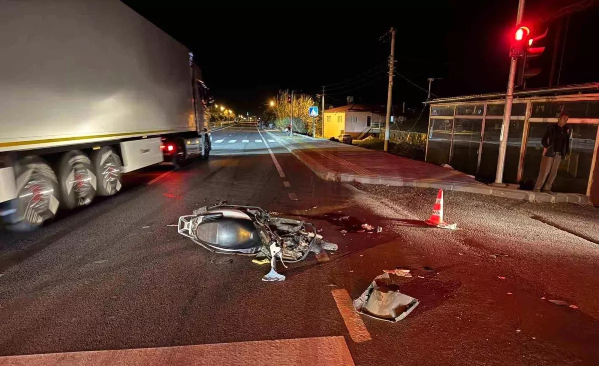 Mersin Bozyazı’da 19 Yaşındaki Motosiklet Sürücüsü Kamyonete Çarpışma Sonucu Hayatını Kaybetti