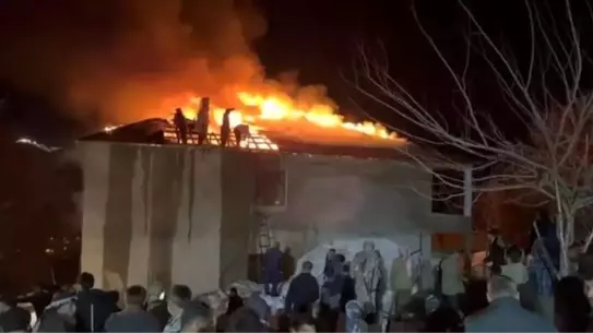 Pervari Köylülerinin Çabasıyla Kontrol Altına Alınan Ev Yangını