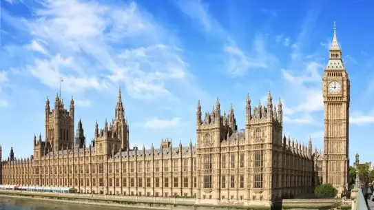 İngiltere, Rusya'ya Karşı En Geniş Yaptırım Paketiyle 300 Yeni Önlem Aldı