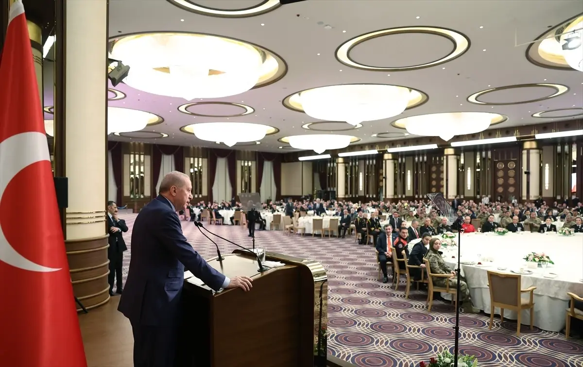 Erdoğan, Ramadan İftarında Güvenlik Güçlerine Teşekkür ve Destek Mesajı Verdi