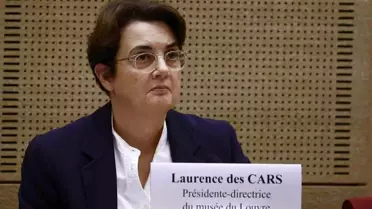 Louvre Müzesi'nde Şok Gelişme: Müdür Laurence des Cars Görevden Ayrıldı