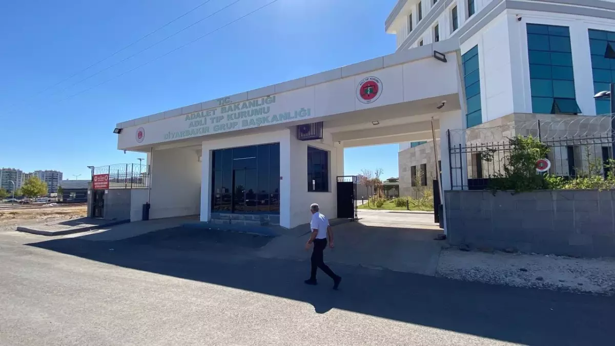 Diyarbakır Bismil'de 15 Yaşındaki Kızın Silahlı Ölümü Şok Yarattı