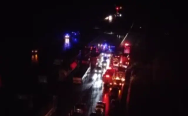 Kaza bölgesindeki araştırma ekipleri