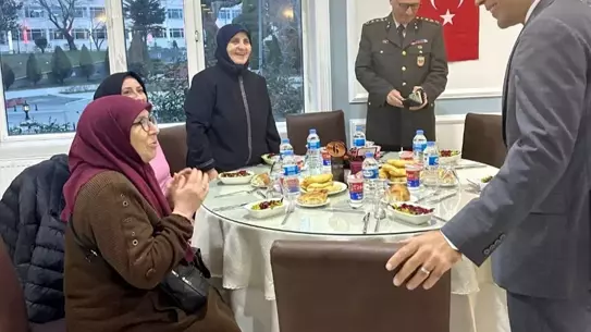 Gelibolu’da Şehit Yakınları ve Gaziler İçin İftar Buluşması
